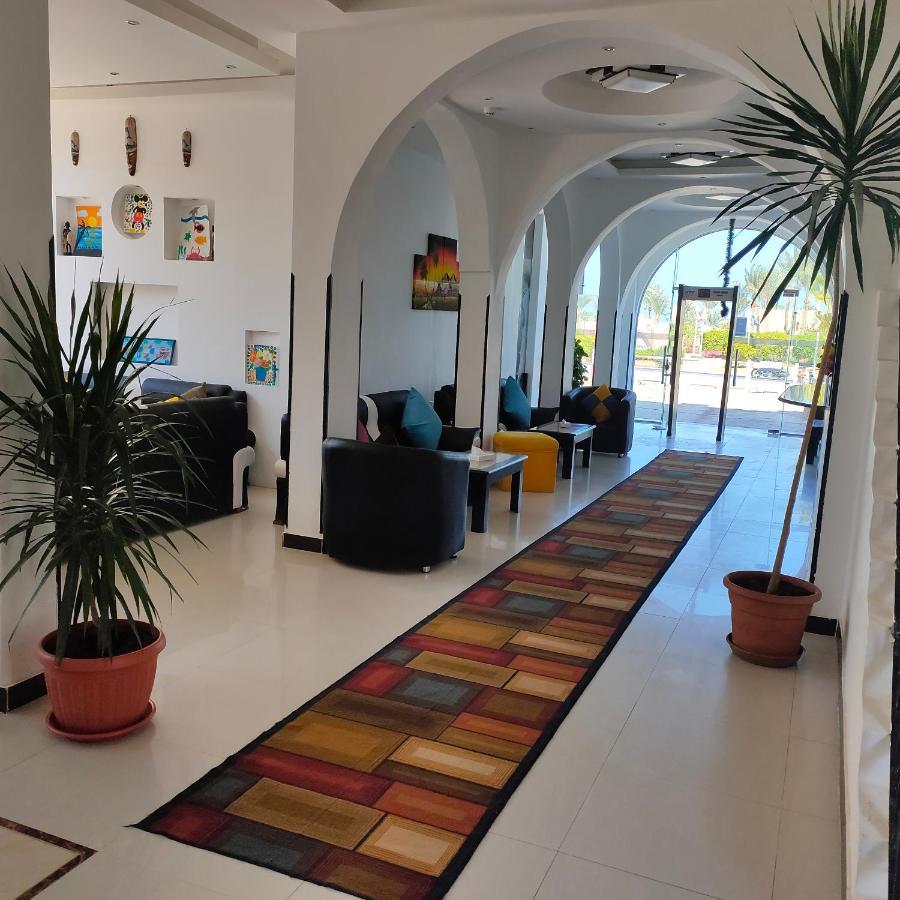 Dolphin Hotel El Qoseir Eksteriør bilde