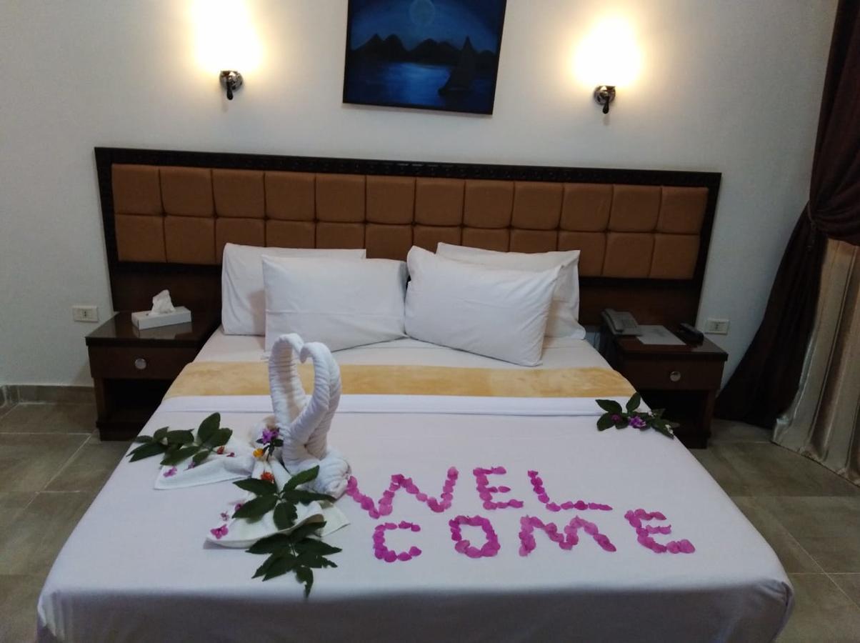 Dolphin Hotel El Qoseir Eksteriør bilde